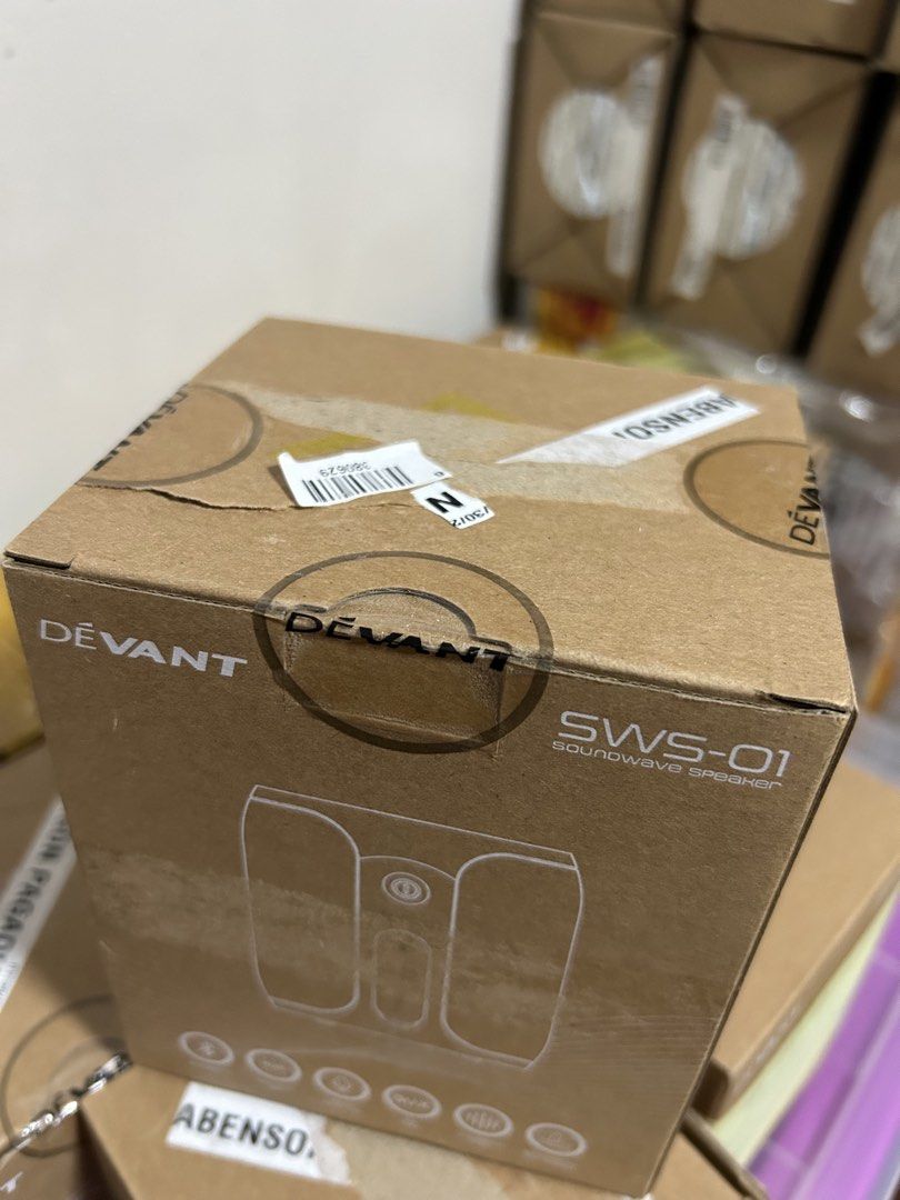 Dévant SWS-01 Soundwave Speaker (Category: Soundbars, Speakers & Amplifiers) located in Las Pinas. Submitted by mikeitlog (Listing ID 1466346471, Image 3). Description: - Brand new & unopened: Still in original cardboard packaging straight from storage - Connectivity: Bluetooth 5.0 and AUX cable support - Audio features: True Wireless Stereo (TWS) with great sound for any room - Extra features: RGB multi-color lighting, built-in mic, and water-re