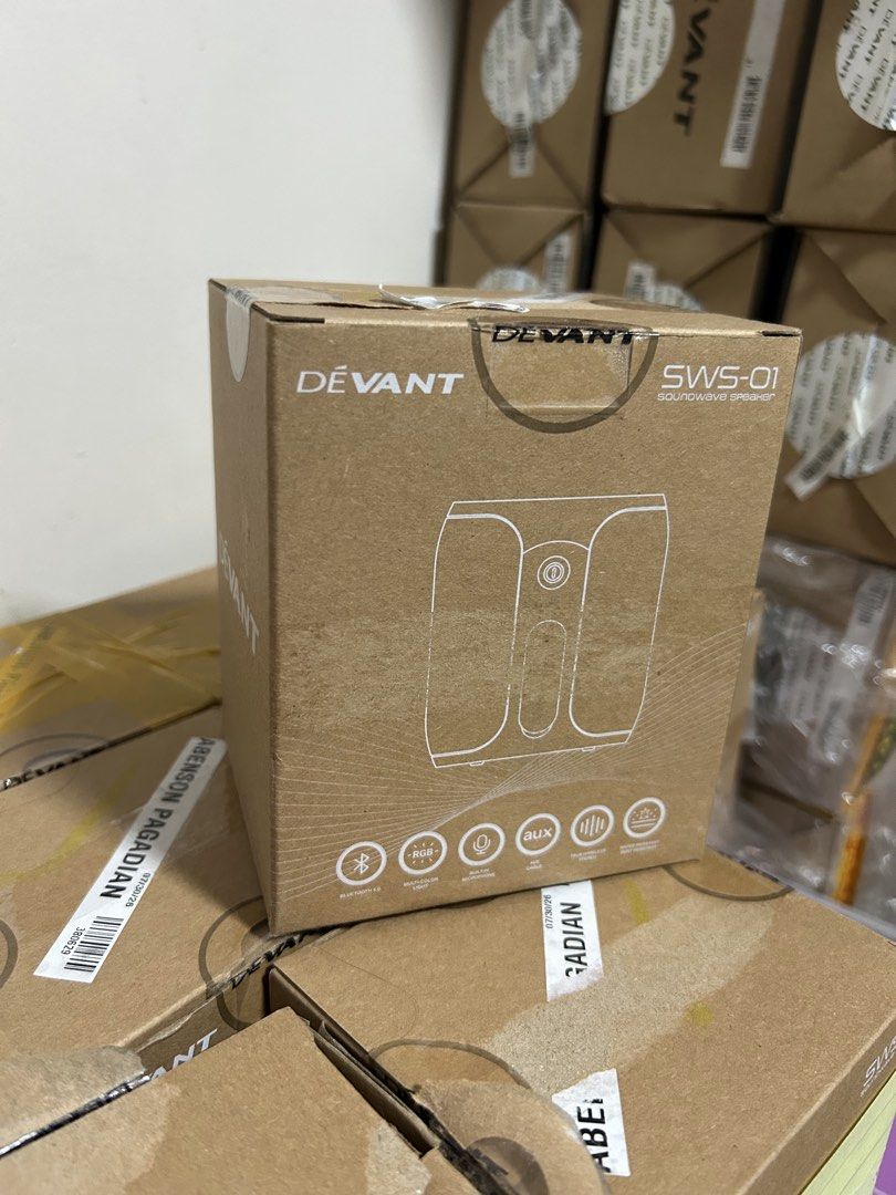 Dévant SWS-01 Soundwave Speaker (Category: Soundbars, Speakers & Amplifiers) located in Las Pinas. Submitted by mikeitlog (Listing ID 1466346471, Image 1). Description: - Brand new & unopened: Still in original cardboard packaging straight from storage - Connectivity: Bluetooth 5.0 and AUX cable support - Audio features: True Wireless Stereo (TWS) with great sound for any room - Extra features: RGB multi-color lighting, built-in mic, and water-re
