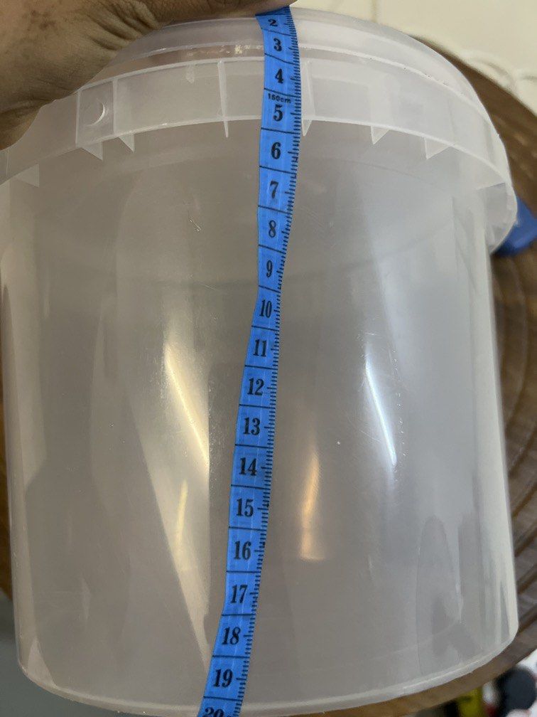 Empty container (Category: Others) located in Puchong. Submitted by gemilangperdanaenterprise (Listing ID 1466500496, Image 2). Description: Halal Transparent with lid Multipurpose .