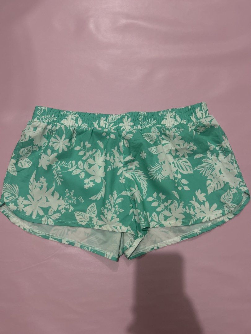Endless Waves Beach Short (Category: Activewear) located in Manila. Submitted by chen_clybelles (Listing ID 1466493599, Image 1). Description: .