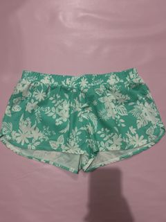 (Category: ) located in . Submitted by chen_clybelles (Listing ID 1466493599, Image 1). Description: .