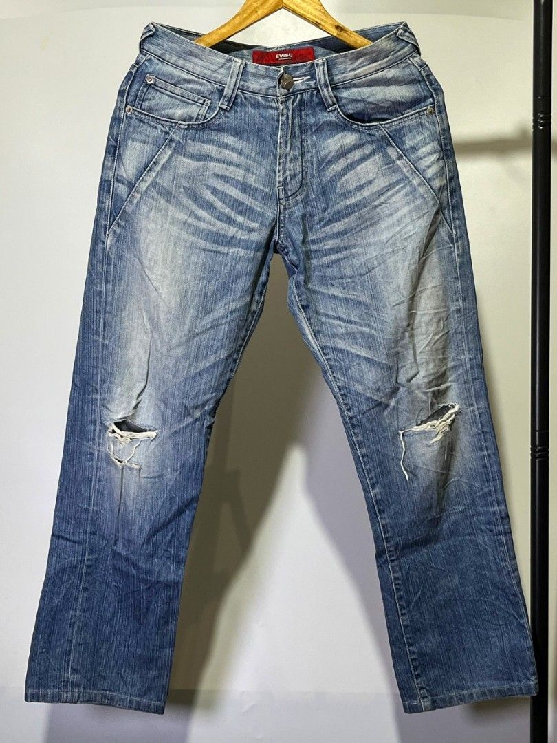 EVISU TIGER DISTRESSED JEANS (Category: Jeans) located in Davao. Submitted by nmd.archives (Listing ID 1466386479, Image 2). Description: Size: 28 Length: 36 Hem: 8 Color rate and condition: 10/10 No issue.