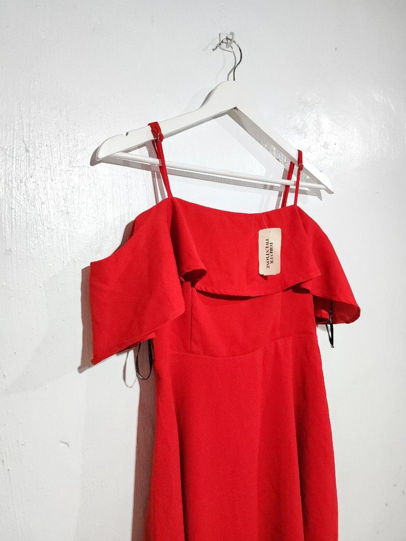 F21 Off-shoulder Raffle Mini Dress (Category: Dresses) located in Manila. Submitted by jaccollections (Listing ID 1466507200, Image 3). Description: — SMALL ON TAG SIZE (Stretchable & Zip) — Good as new from Japan 🇯🇵 ▪︎ All photos posted are actual / Actual color of other product may vary due to lighting. ▪︎ Location: Punta. Sta Ana Manila 📌 (for pick up and delivery) ⚠️ Prices are according to it's condition & texture of item | 1 day reserve 