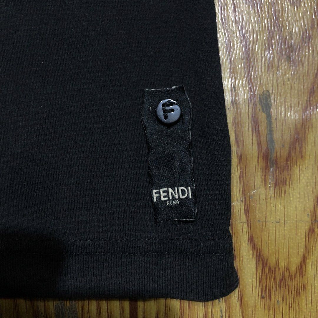 FENDI MONSTER BUG EYES TEE (Category: Luxury Apparel) located in Dasmarinas. Submitted by corenyxmessy_3rd_account (Listing ID 1466531246, Image 2). Description: width - 19 length - 26.