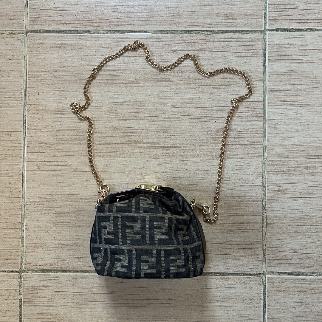 Fendi Zucca Mini Cosmetic Chain Bag (Category: Luxury Bags & Wallets) located in Lucena. Submitted by __timeless.luxury (Listing ID 1466443313, Image 2). Description: Fendi Zucca Mini Cosmetic Chain Bag Complete | Rank: AB No major flaws .