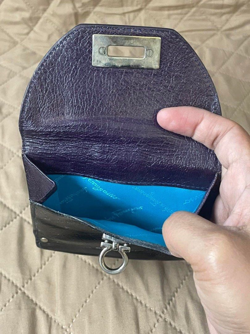 Ferragamo wallet (Category: Wallets & Card holders) located in Baguio. Submitted by nalyns_unique_finds (Listing ID 1466337578, Image 3). Description: .