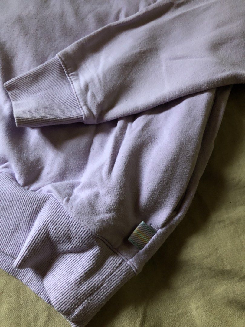 Fila Purple Crewneck sweater (Category: Coats, Jackets and Outerwear) located in Muntinlupa City. Submitted by josh_fitsnfinds (Listing ID 1466405941, Image 3). Description: good as new, no issues..