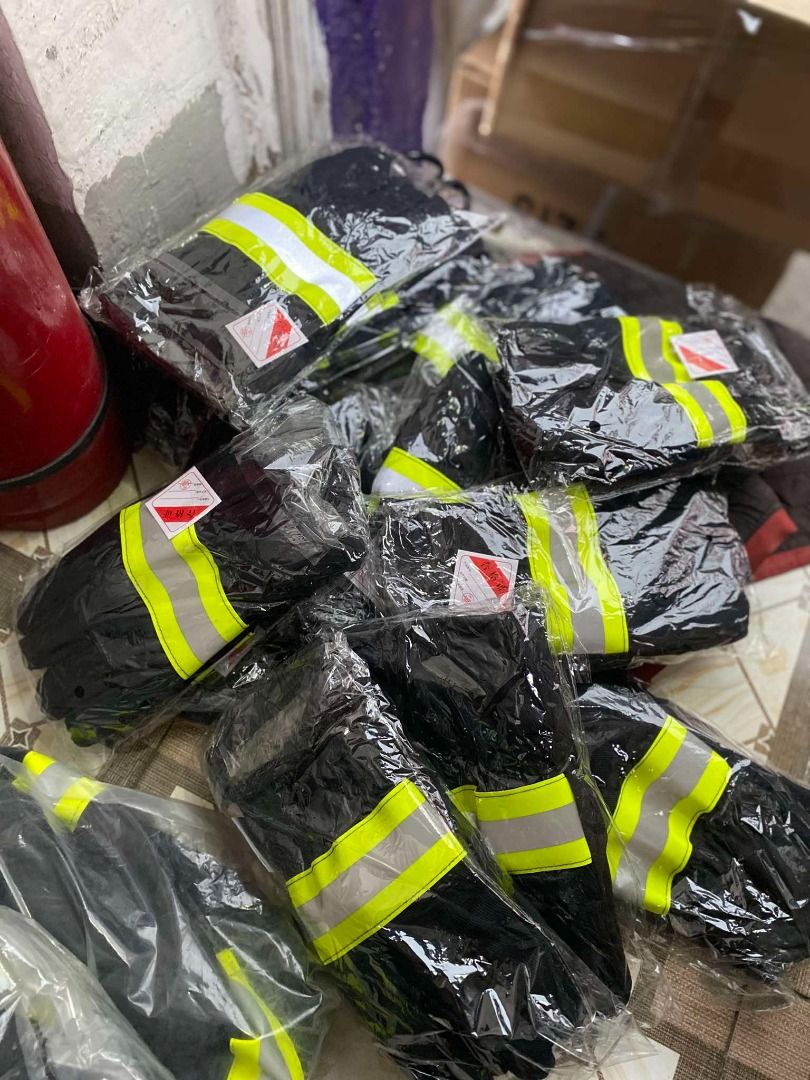 FIREMAN GLOVES (Category: Coats, Jackets and Outerwear) located in Caloocan City. Submitted by Ava_broklyn8888 (Listing ID 1466350638, Image 1). Description: 📦 Looking for reliable storage solutions? Introducing Joekelcee Trading's JUMBO CRATES - your go-to source as a DIRECT SUPPLIER! 🌟 Get organized with our durable crates today! 🛒 📌 Explore Our Range of Products: ✅ PPE items ✅ Trash bins ✅ Crates ✅ Cooler crates ✅ Coverall uniforms ✅ Firem