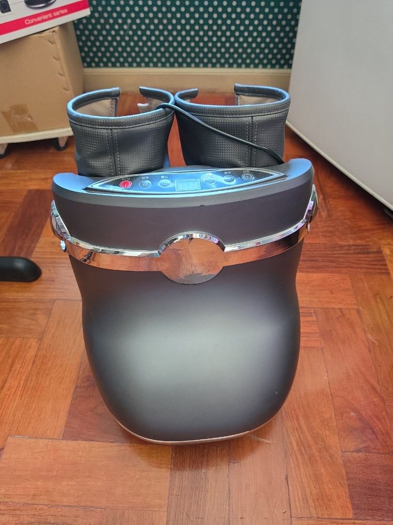 Foot massager (Category: Massage Devices) located in Makati City. Submitted by melissa12345 (Listing ID 1466415535, Image 1). Description: 👉Read me 1st 📍Brand new 💯 📍Items on hand ❌ No COD 🏦 MOP bpi/bdo/GCash/maya 📍No return no exchange 📍Payment 1st before delivery 💰Cashless transaction at this moment..