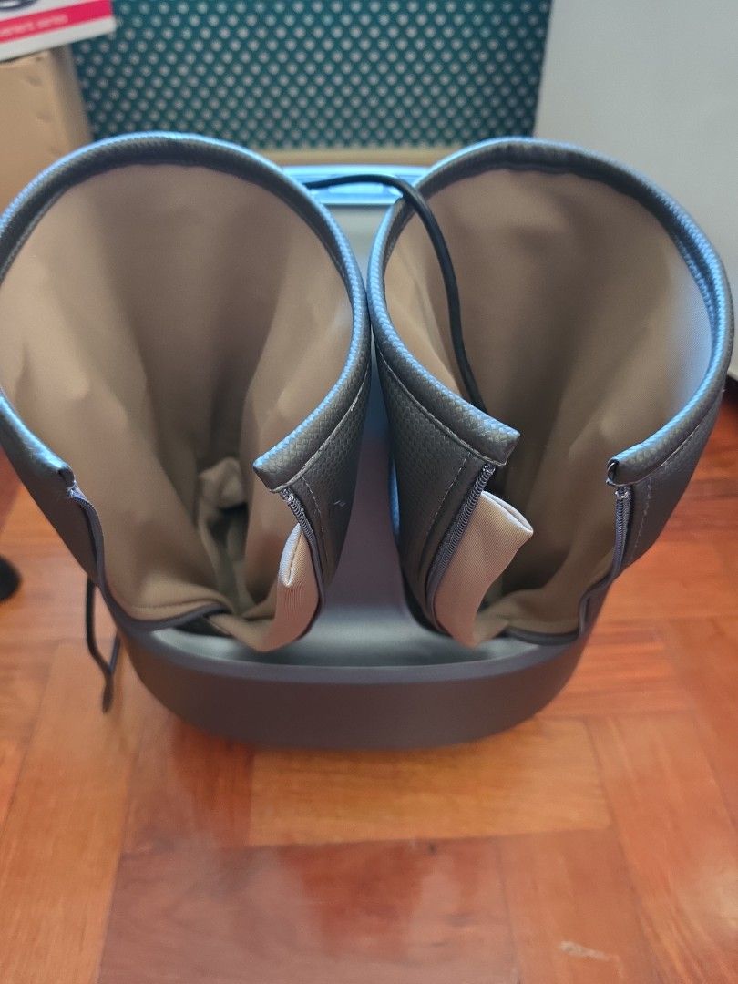 Foot massager (Category: Massage Devices) located in Makati City. Submitted by melissa12345 (Listing ID 1466415535, Image 3). Description: 👉Read me 1st 📍Brand new 💯 📍Items on hand ❌ No COD 🏦 MOP bpi/bdo/GCash/maya 📍No return no exchange 📍Payment 1st before delivery 💰Cashless transaction at this moment..