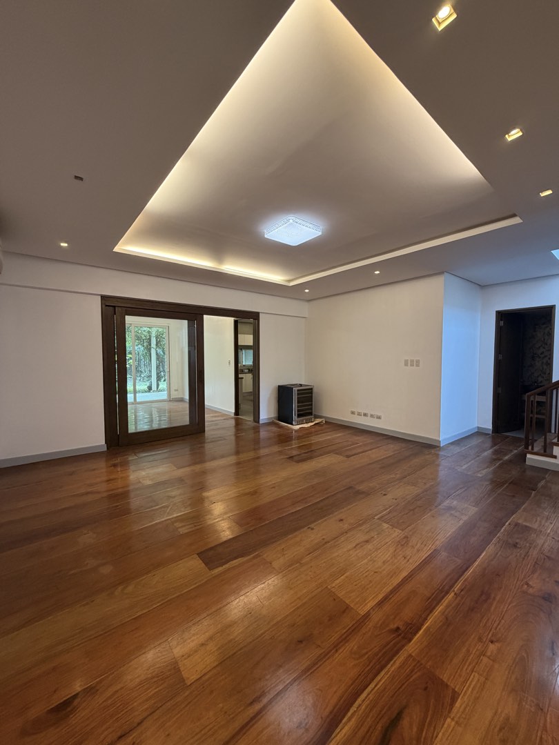 (Category: ) located in . Submitted by mnremulla (Listing ID 1466401811, Image 1). Description: .