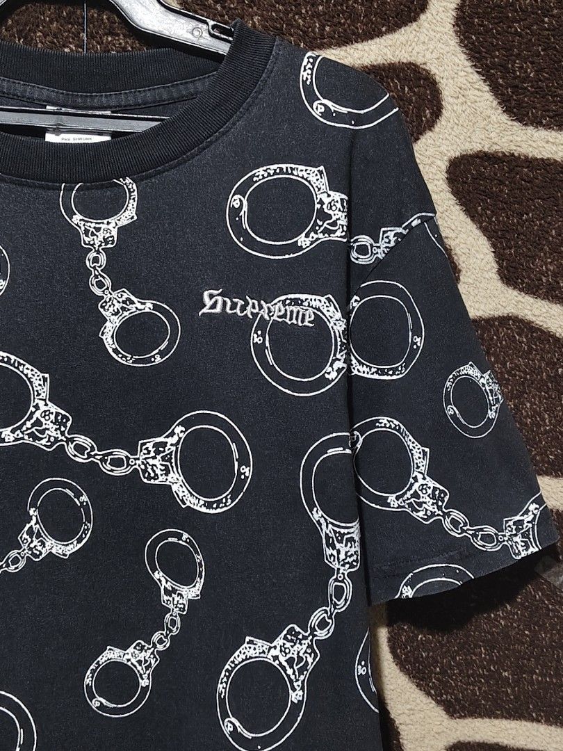 FOR SALE SUPREME AOP (Category: Tshirts & Polo Shirts ) located in Roxas. Submitted by mlvthrift (Listing ID 1466338470, Image 2). Description: 8.9/10 color rate.