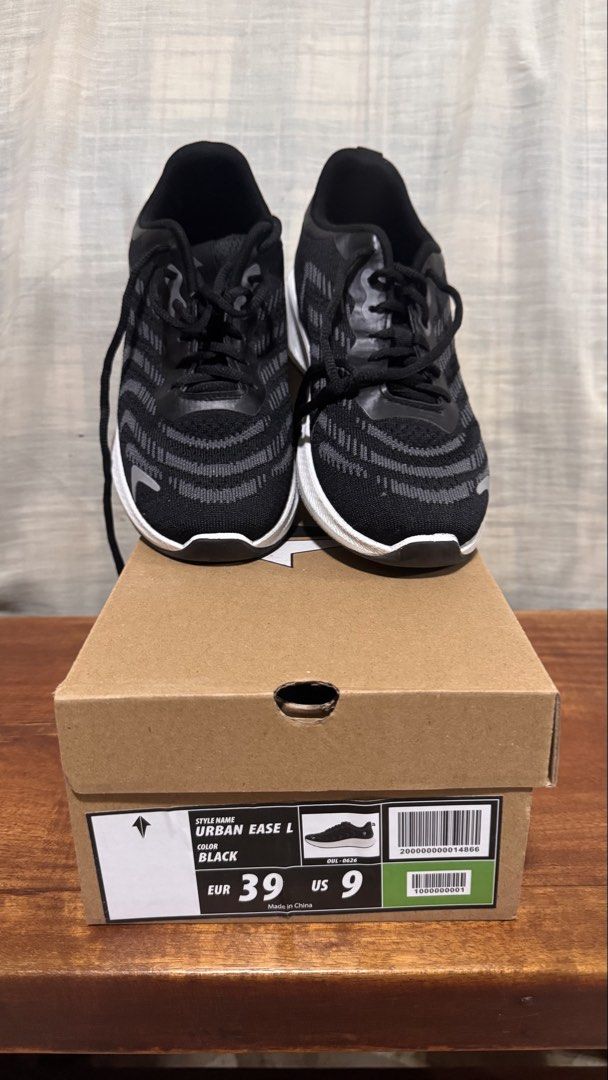 FOR SALEONE UP by World Balace (Category: Sneakers) located in Makati City. Submitted by abii.girl_ (Listing ID 1466406502, Image 1). Description: Size 39 Used less than 10x for indoor pickleball games only With box Super comfy!.