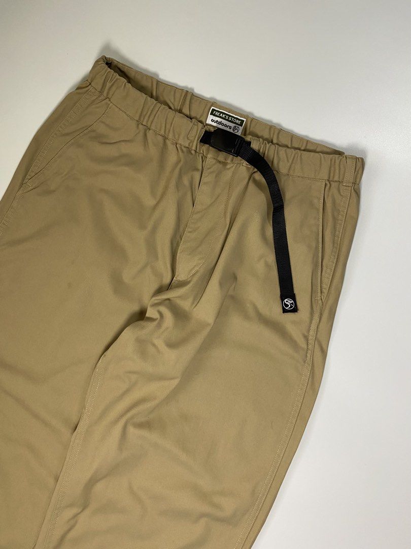 Freak Store Outdoor Japan (Category: Chinos) located in Bago City. Submitted by johnpaul_gidlayan (Listing ID 1466412756, Image 2). Description: Freak Store Outdoor Item Details Size: 30-35 Lenght: 41 Leg Opening: 8 Rise: 12.5 Condition: Excellent condition (needwash) Color Rate: 9.5/10 Flaws: None (Item color vary due to lighting) — Price: 1100+sf.