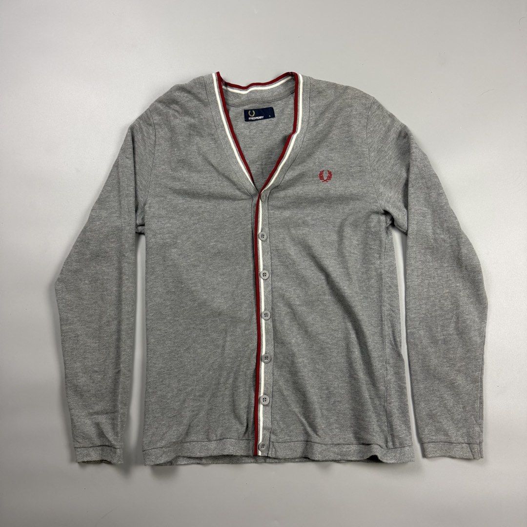 Fred Perry pique cardigan (Category: Coats, Jackets and Outerwear) located in Cavite. Submitted by epiboie (Listing ID 1466529862, Image 1). Description: Fred perry pique cardigan Size small 19x27 Color rate: 9.5/10 excellent condition No issue 1580 - .
