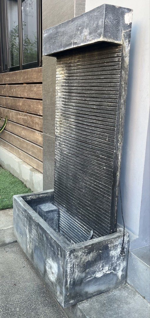 Freestanding waterfall (Category: Outdoor Furniture) located in Cainta. Submitted by klejre (Listing ID 1466472869, Image 2). Description: .