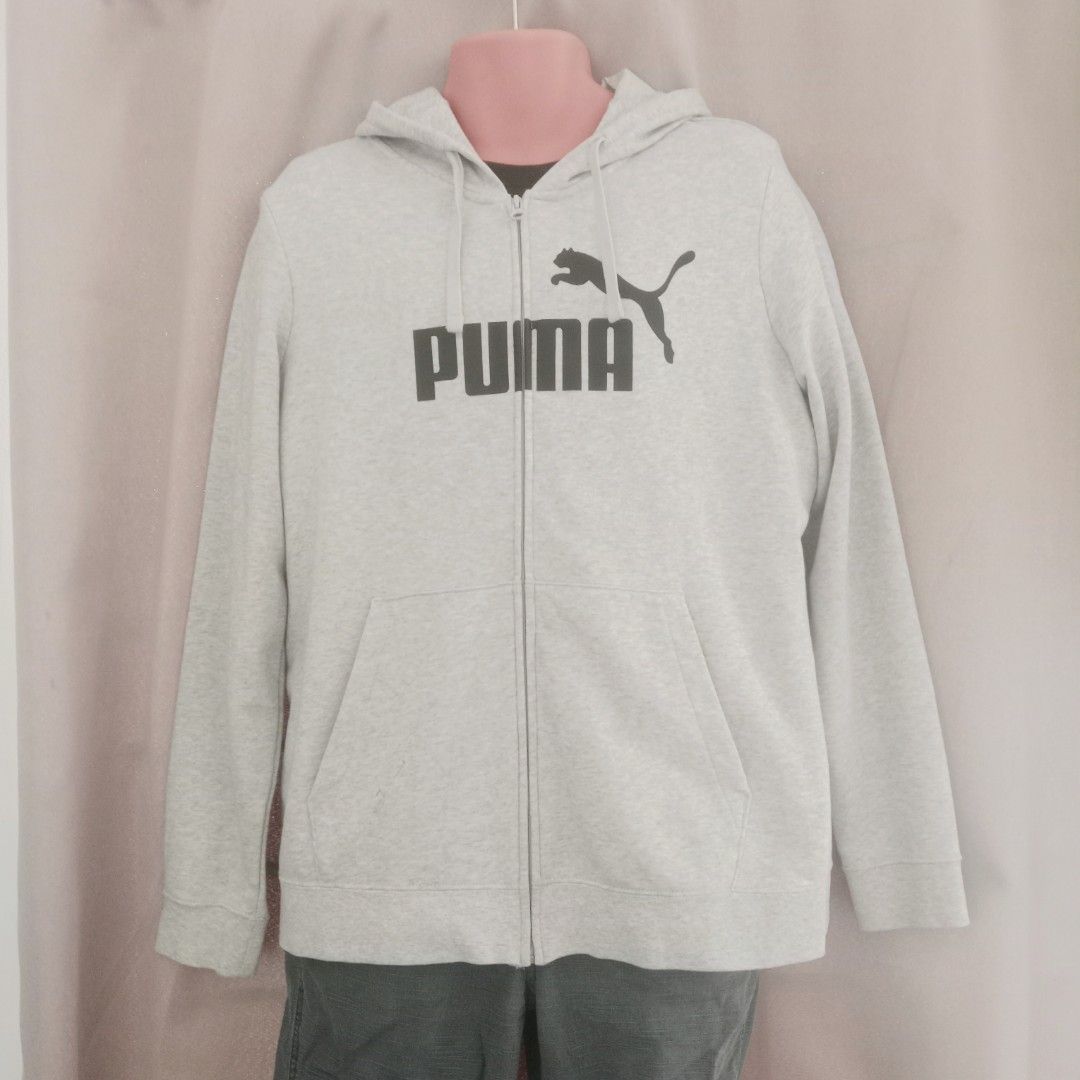 full zip-hoodie jacket (Category: Coats, Jackets and Outerwear) located in Manila. Submitted by mamapards17 (Listing ID 1466347083, Image 2). Description: .