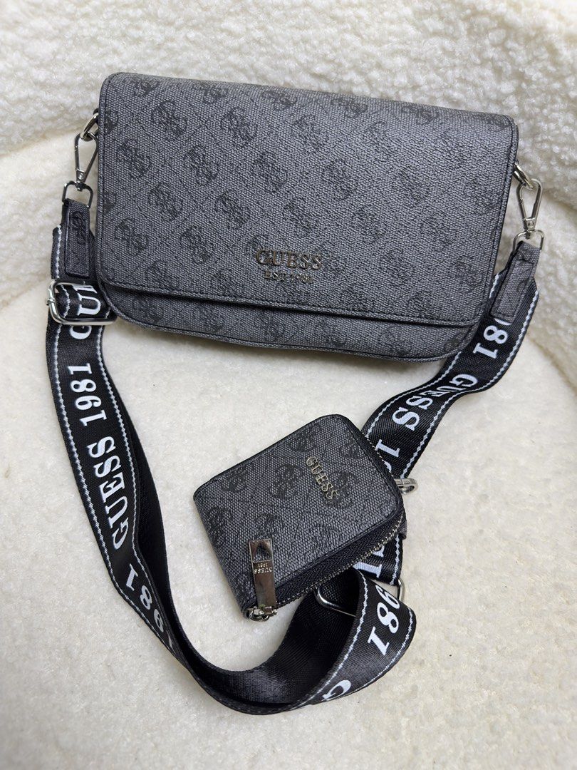 Gü3s$ 2in1 Bag Vietnam Made (Category: Cross-body Bags) located in Binmaley. Submitted by amayscollections (Listing ID 1466483183, Image 2). Description: Onsale Orig Vietnam made Gü3s$ 2in1 in hologram lining for only ₱799 payment first add 70 for cash on delivery.