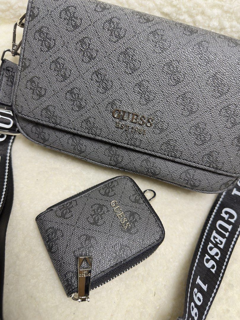 Gü3s$ 2in1 Bag Vietnam Made (Category: Cross-body Bags) located in Binmaley. Submitted by amayscollections (Listing ID 1466483183, Image 3). Description: Onsale Orig Vietnam made Gü3s$ 2in1 in hologram lining for only ₱799 payment first add 70 for cash on delivery.