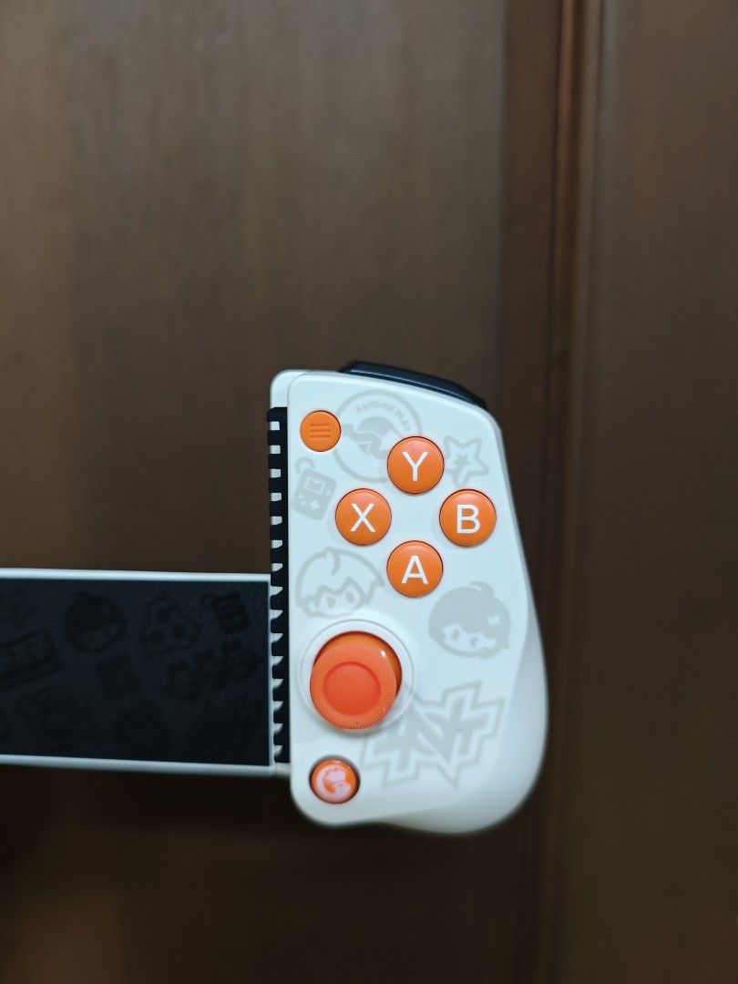 Gamesir X5 Lite Limited Edition mobile game controller (Category: Controllers) located in Quezon City. Submitted by unboxingtito (Listing ID 1466429108, Image 2). Description: -Brand new -Unused -Plug and play. Compatible with Android devices.