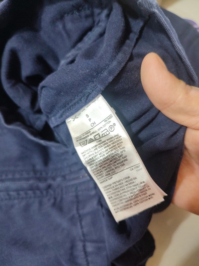 GAP Blue Utility Jacket Size S (Category: Coats, Jackets and Outerwear) located in Manila. Submitted by momofunodos (Listing ID 1460197680, Image 3). Description: - Cool blue utility jacket from GAP - Features a drawstring waist for adjustable fit - Two chest pockets and two side pockets for storage - Zip-up front with a snap button closure overlay - Ideal for layering and casual wear.
