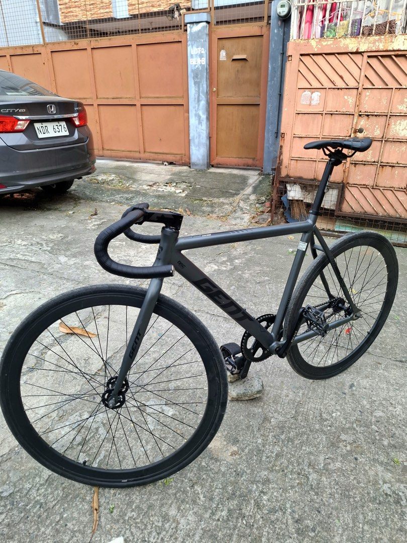 Gent 105 Fixie bike (Category: Bicycles) located in Manila. Submitted by chiki01 (Listing ID 1466383541, Image 2). Description: Gent 105 fixie size 42 frame Sagmit ultralite size 42 handlebar Sagmit systemone stem -10 Ragusa r-100 saddle Headset rgs-44mm (sealed bearing) Ragusa alloy pedals Ragusa alloy spokes Gts seatpost sz 27 Epoch making seat clamp sz 27.2 Ligon hubs fixed/free Heavy duty strap [Stock] Alloy rims 700x28 tires Gent crankset sq