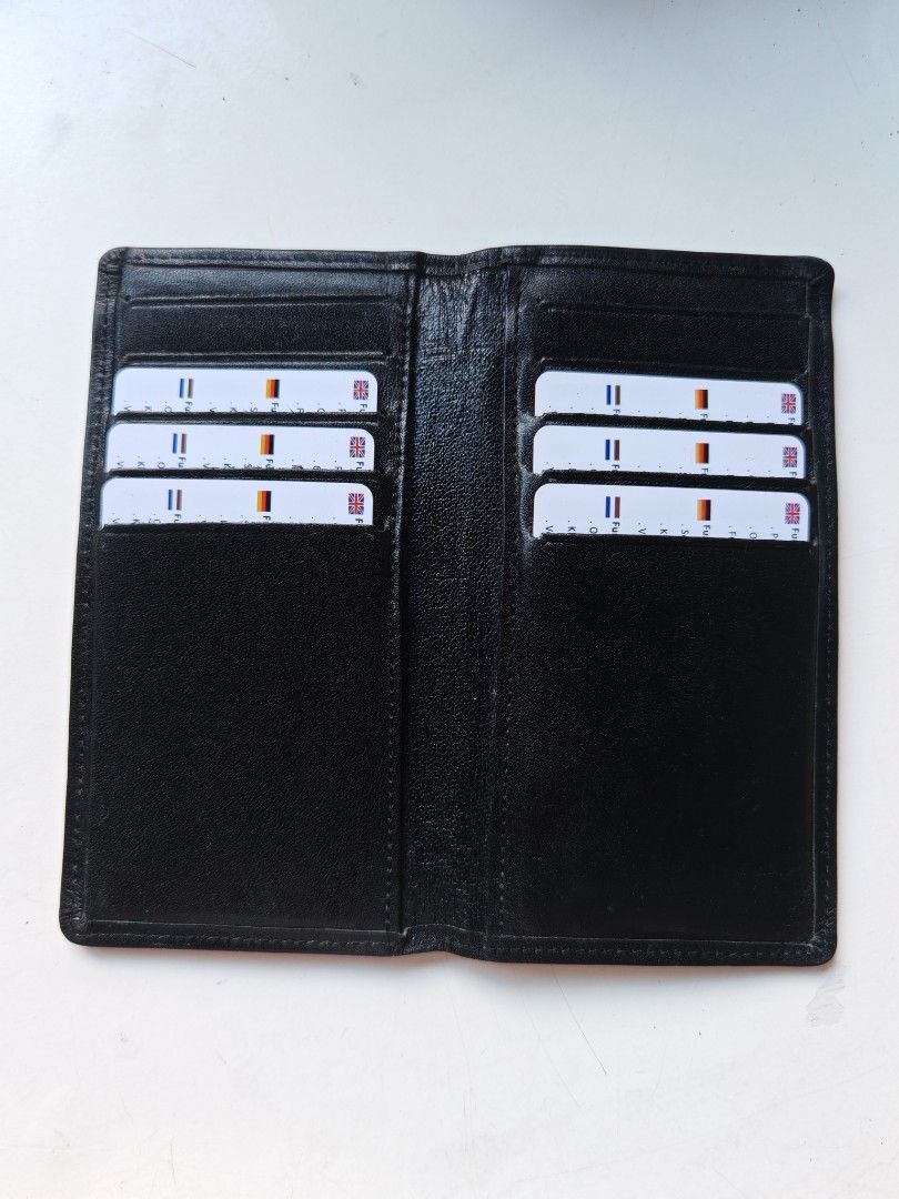 Genuine Leather Japan Medium Wallet (Category: Wallets & Card Holders) located in Cavite. Submitted by zekesfinds (Listing ID 1466439275, Image 3). Description: .