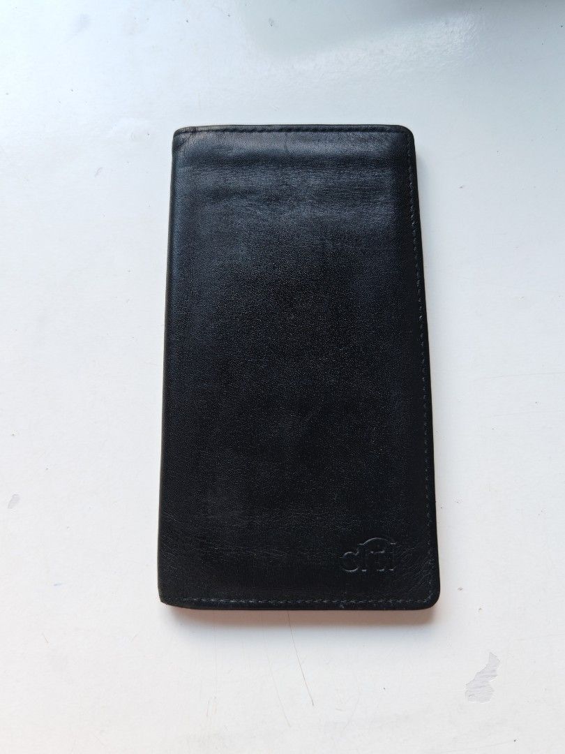 Genuine Leather Japan Medium Wallet (Category: Wallets & Card Holders) located in Cavite. Submitted by zekesfinds (Listing ID 1466439275, Image 1). Description: .