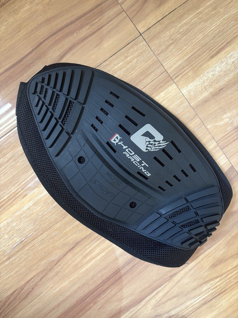 Ghost racing motorcycle waist support (Category: Belt bags, Clutches and Pouches) located in Cavite. Submitted by kayeannne (Listing ID 1466372757, Image 1). Description: Ghost RACING motorcycle waist protection riding protective gear - Perfect for long rides - Waist protection RFS: Too small for owner.