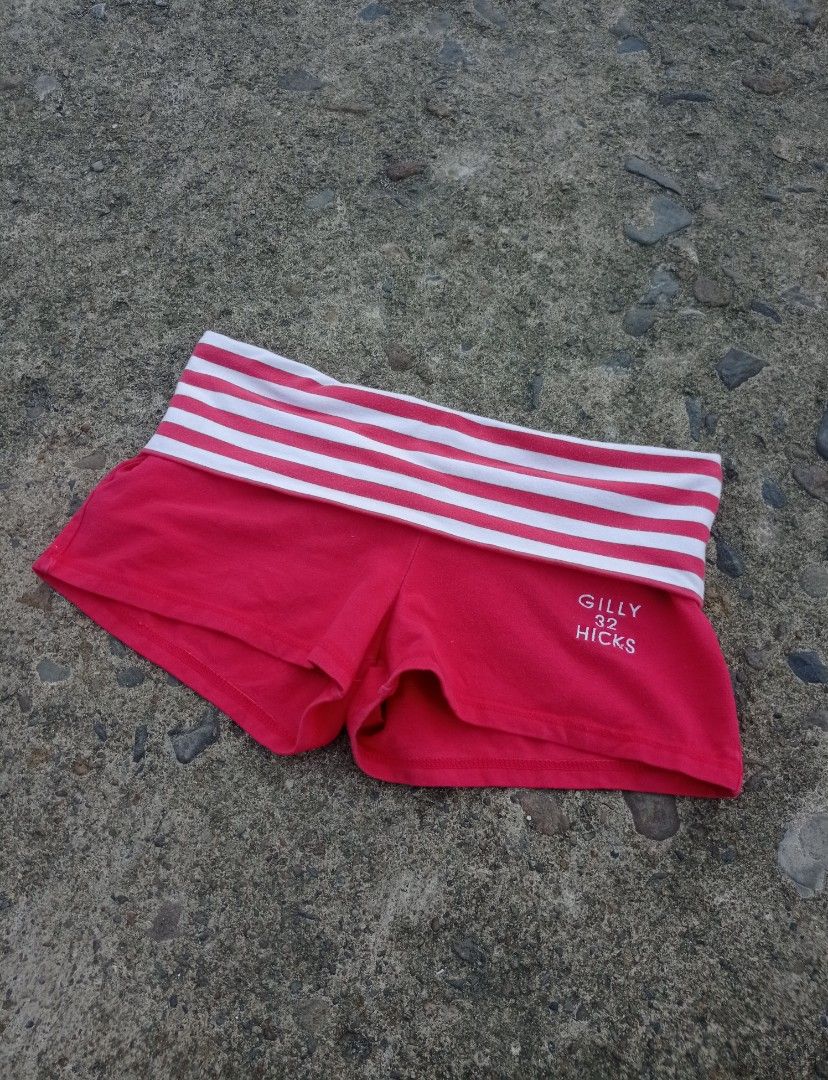 Gilly Hicks pink fold-over athletic shorts (Category: Activewear) located in Guiguinto. Submitted by selected_3rp (Listing ID 1466557563, Image 2). Description: Gilly Hicks pink fold-over athletic shorts distinct white-and-pink striped waistband size medium no issue pm.