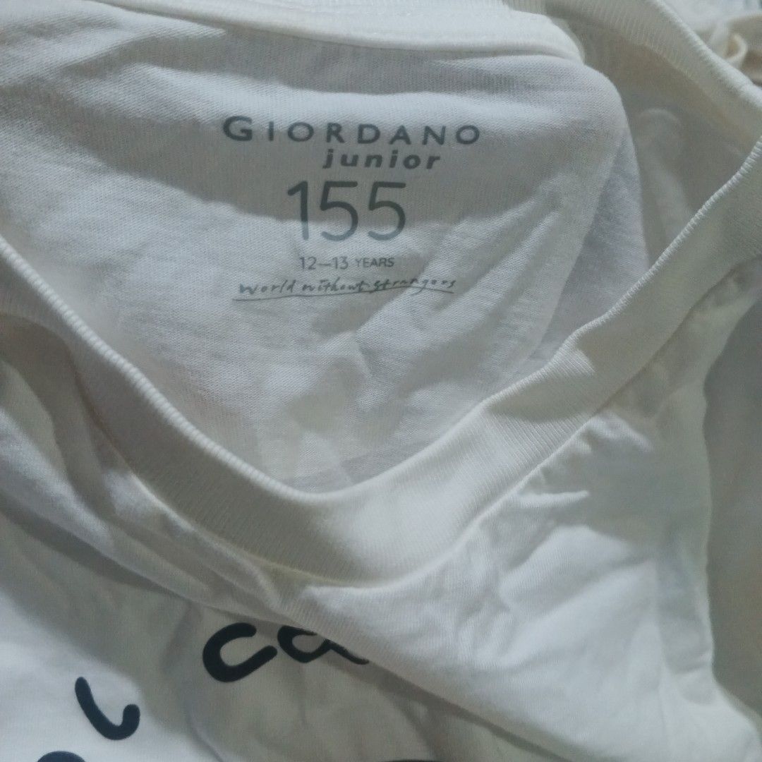 Giordano T-shirt junior (Category: Babies & Kids Fashion) located in Candaba. Submitted by ZaiSa14 (Listing ID 1466561291, Image 2). Description: original Giordano made in hongkong 400 each pure cotton girl and boy or for take all 700.