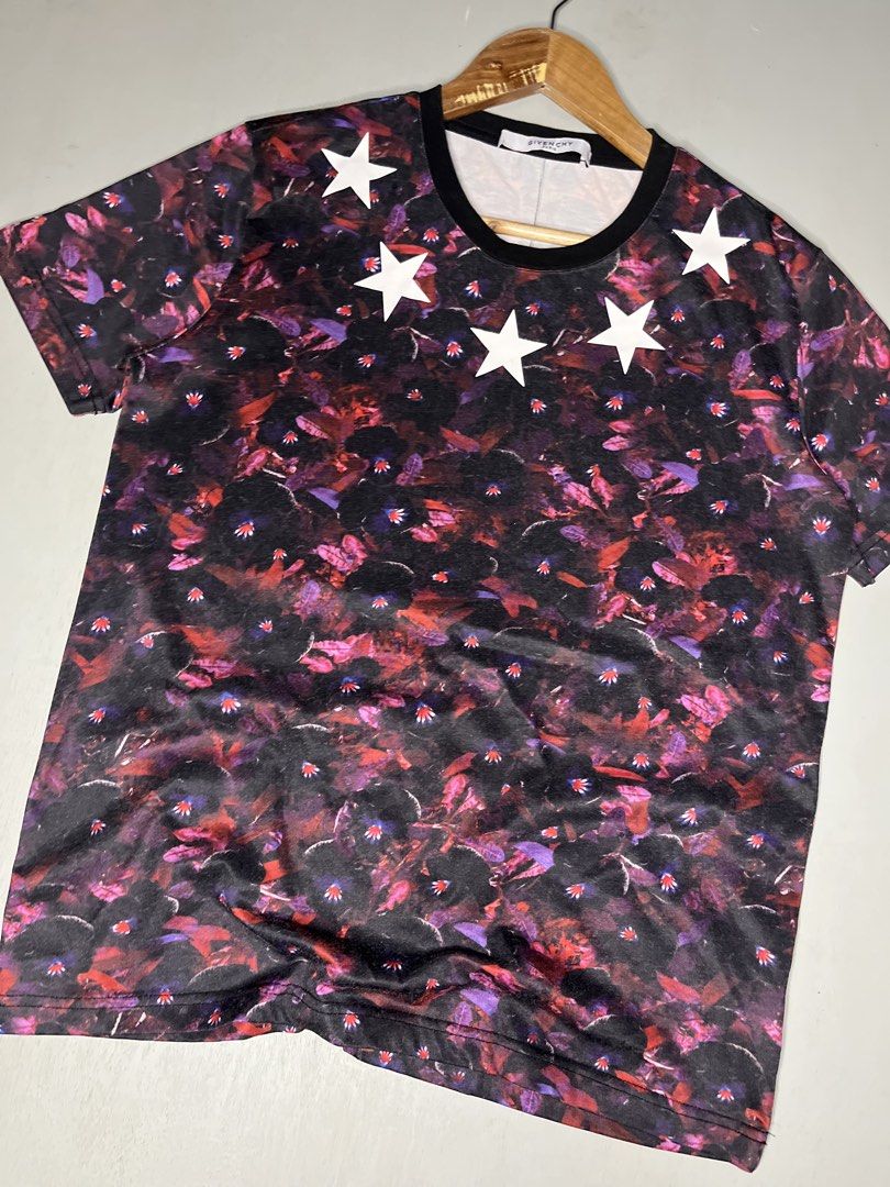 GIVENCHY (Category: Luxury Apparel) located in Catbalogan. Submitted by wayndsyclee. (Listing ID 1466405854, Image 3). Description: GIVENCHY SIZE SMALL EXCELLENT NEED WASH COLOR RATE 9/10 DIMES:w20/l26.