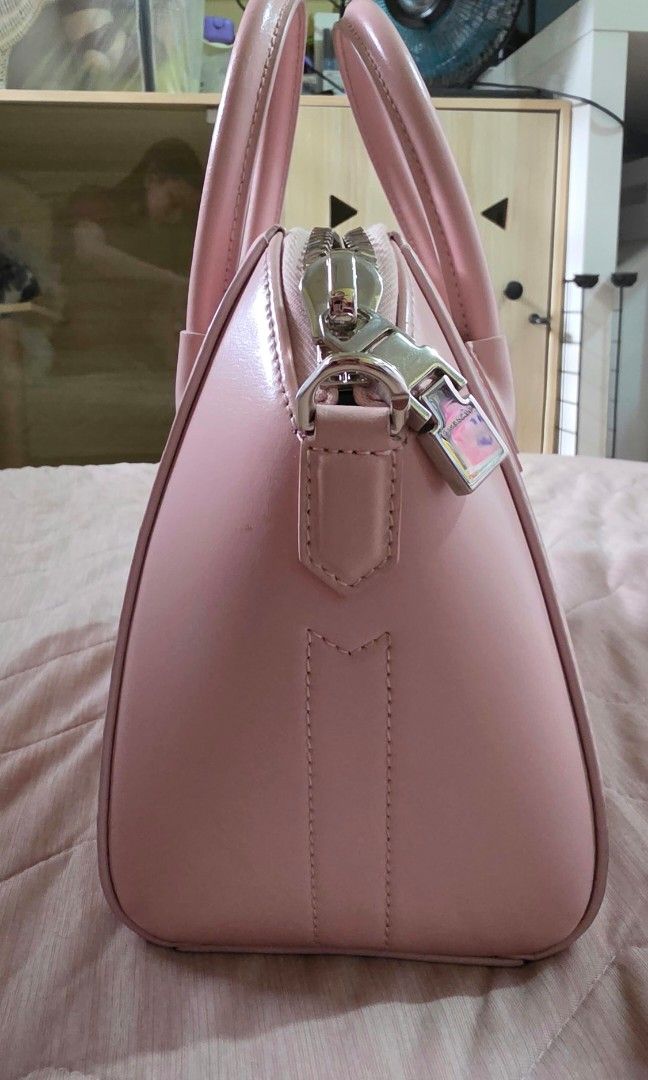 Givenchy x Chito Antigona (Category: Luxury Bags & Wallets) located in Quezon City. Submitted by alexsps (Listing ID 1466353805, Image 3). Description: For meet ups only so you can see the bag Price is negotiable with price tag.