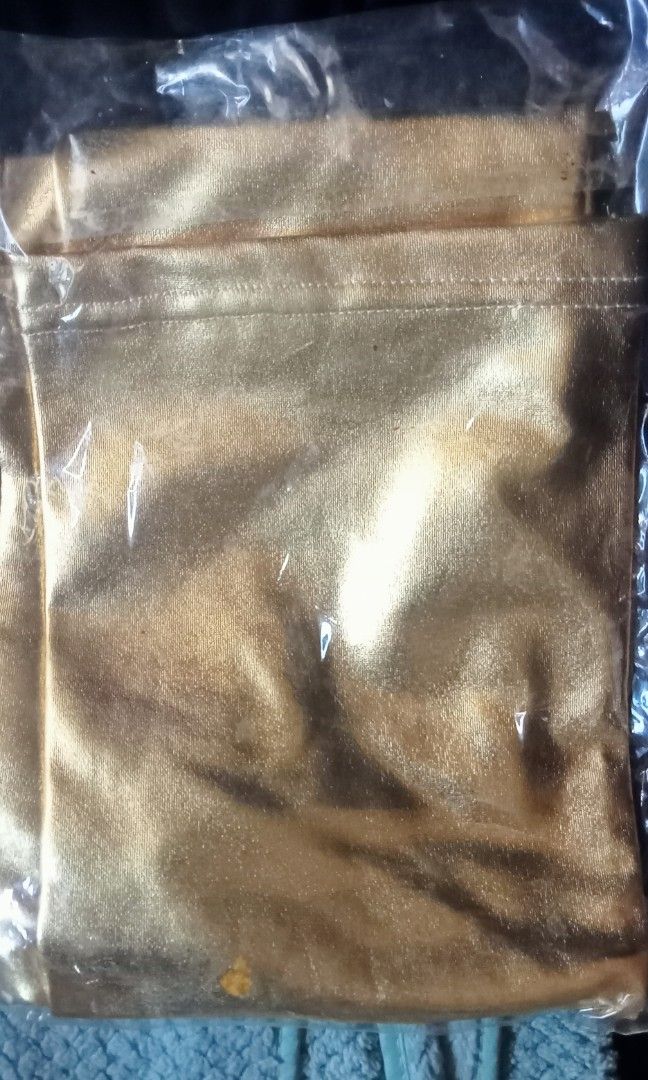 Gold leg accessory cloth (Category: Everything Else Others) located in Paranaque City. Submitted by dimaguilaa94969 (Listing ID 1466444336, Image 1). Description: pm if int 09981762076.