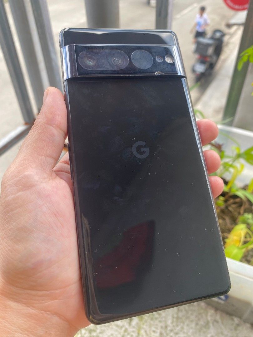 Google Pixel 7pro 128 (Category: Google Pixel) located in Manila. Submitted by switznicer (Listing ID 1466338441, Image 1). Description: Permission to Post Admin ₱8500 - Google Pixel 7 Pro - 128GB Storage - Color: Black - Smooth performance - makinis - Battery makunat battery - High-quality camera ( lalaban to sa iPhone mo) 📌 NO HISTORY OF REPAIR 📌 FACTORY UNLOCK issue: kita naman sa pic sa bandang taas pero No ghost touch yan all working fine 