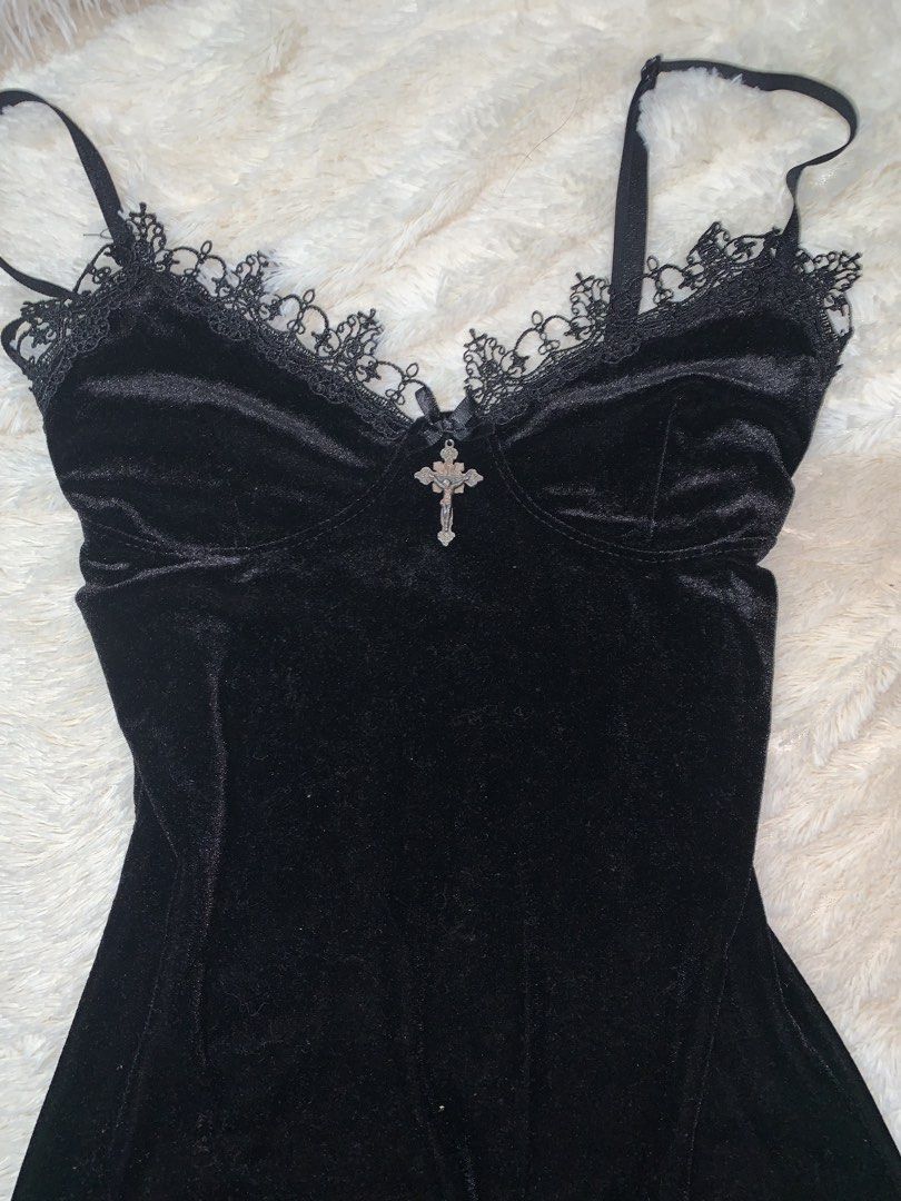 Gothic Black Dress (Category: Undergarments & Loungewear) located in Manila. Submitted by lili_doll (Listing ID 1466435399, Image 2). Description: - good condition - body hugging - xs-s.