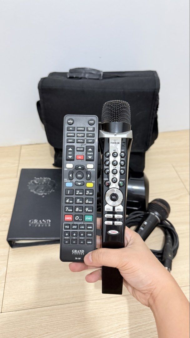 Grand Karaoke Magic Sing (Category: Entertainment Systems & Smart Home Devices) located in Malabon City. Submitted by jonaaa.xyz (Listing ID 1466436480, Image 3). Description: Complete standard inclusion Free extra wireless microphone Pick up or meet up within manila area 📍Tonsuya, Malabon City.