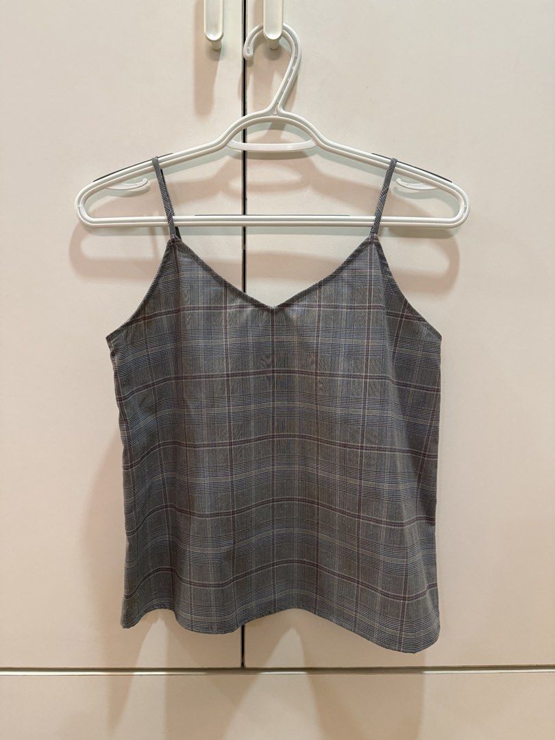 Gray gingham sleeveless top (Category: Blouses) located in Quezon City. Submitted by hazpreloved (Listing ID 1466419085, Image 1). Description: SM GTWFAB Gray gingham top Size S Can layer over tops or wear by itself Discounts for bulk orders Tags: shein, mango, pull & bear, h&m, cotton on, SM fashion.