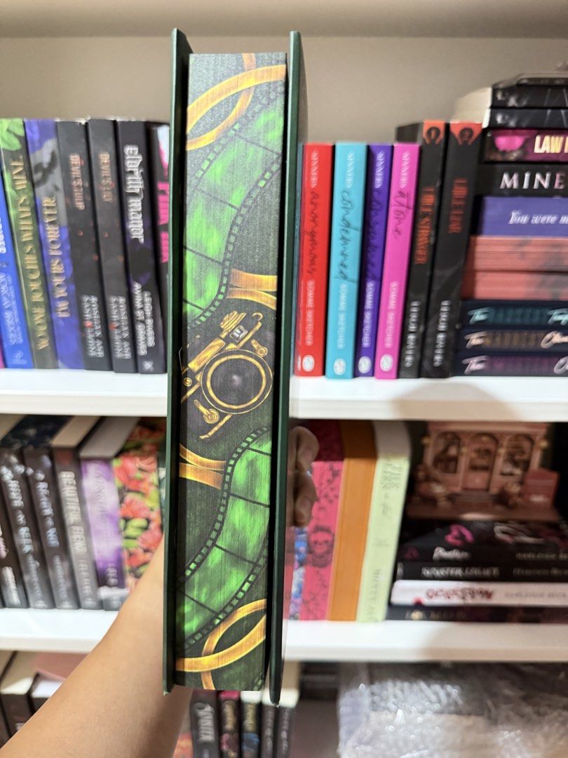 Green Light Bookish&Spice Edition (Category: Storybooks) located in Manila. Submitted by cessymeseeds (Listing ID 1466485913, Image 3). Description: ONHAND. book with bookmarks only. no flaws. sf already included in the price..