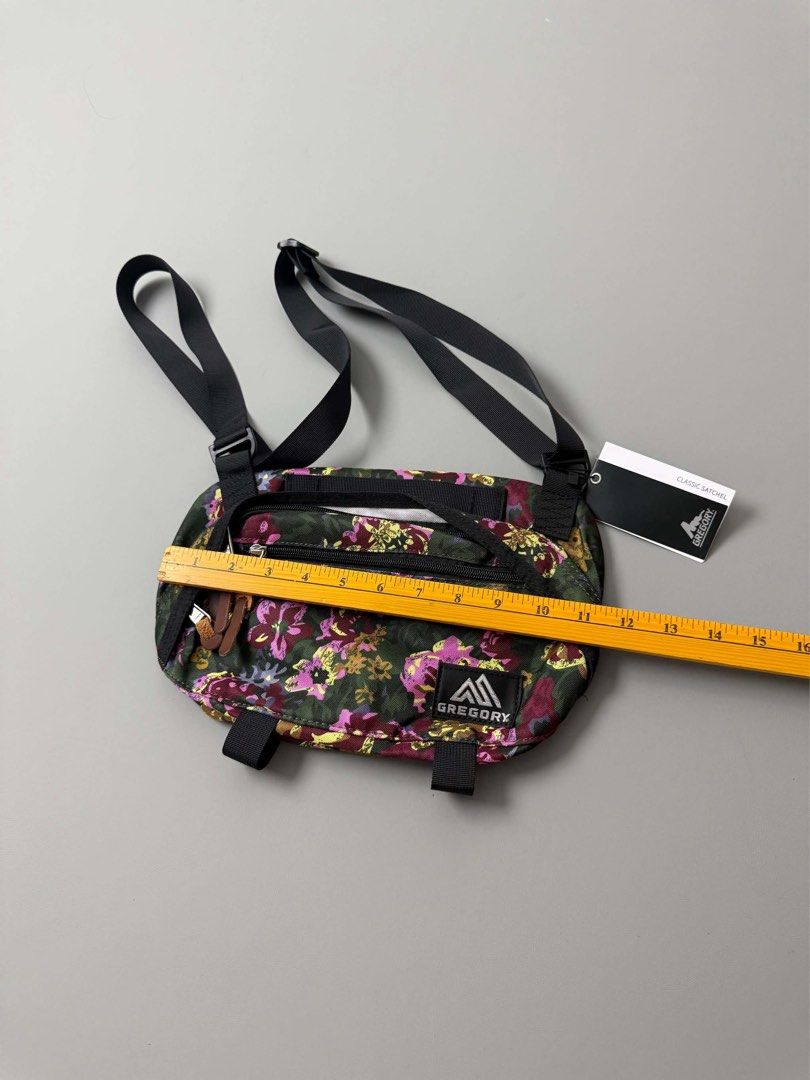 GREGORY TAILMATE AND CROSSBODY BAGS (Category: Cross-body Bags) located in Guagua. Submitted by sweetboyy (Listing ID 1466472250, Image 2). Description: GREGORY TAILMATE AND CROSSBODY BAGS.