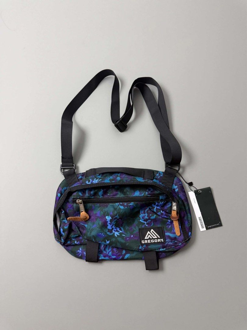 GREGORY TAILMATE AND CROSSBODY BAGS (Category: Cross-body Bags) located in Guagua. Submitted by sweetboyy (Listing ID 1466472408, Image 1). Description: GREGORY TAILMATE AND CROSSBODY BAGS.