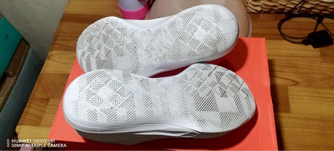 GT CUT ACADEMY TRIPLE WHITE (Category: Sneakers) located in Manila. Submitted by ceafredd (Listing ID 1465188430, Image 3). Description: -size 11 -pinangparada sa opening -rfs malaki size sakin -nego pa price.