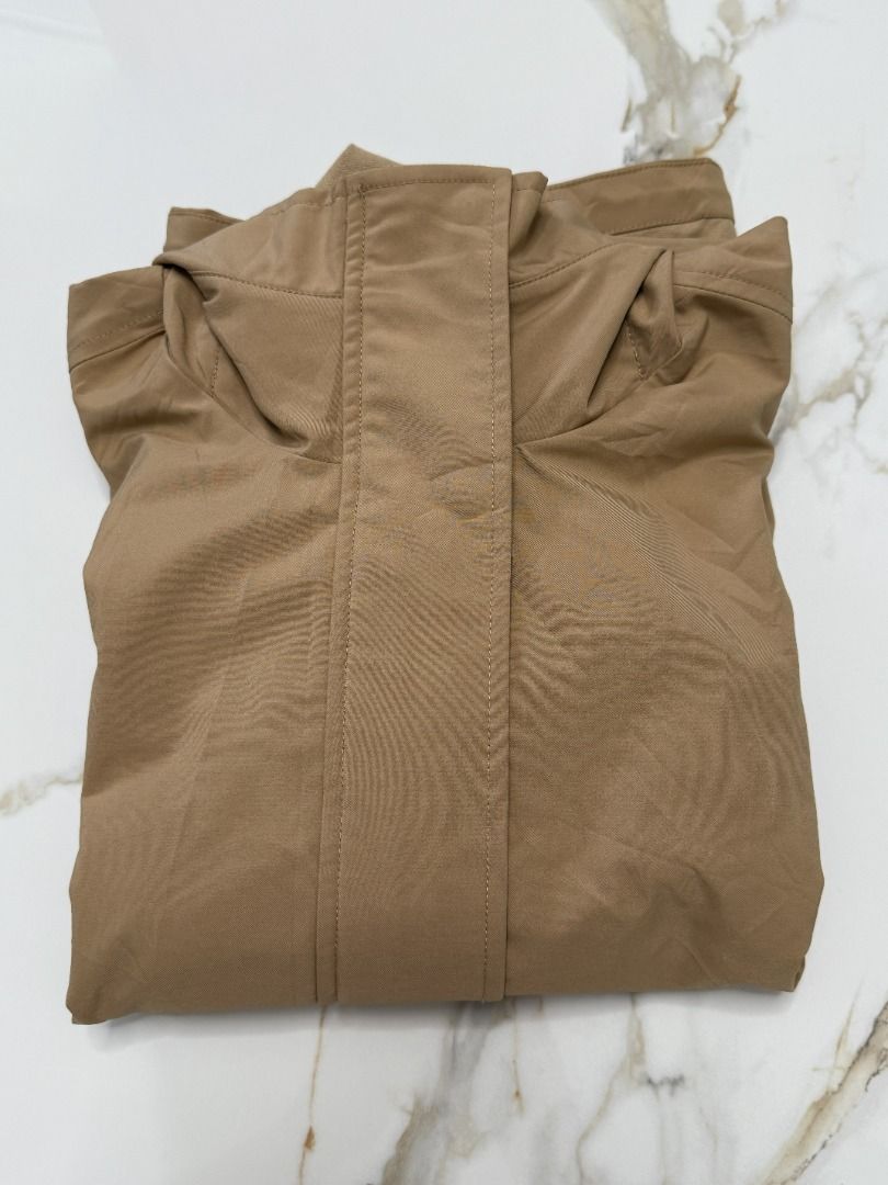 GU Brown Jacket in Medium (Category: Coats, Jackets and Outerwear) located in Marikina City. Submitted by tashdeclutters. (Listing ID 1466347999, Image 3). Description: ✨GU Brown Jacket in Medium - P590 ✨ Condition 3: Good/Lightly Used 🛍️ Purchased in: Japan ✨ @tashdeclutters ✨ Created to share the things that no longer spark joy with Tash — and hopefully, let them spark joy for someone else. 🤍 📌 SHOP POLICIES • Prices posted are FINAL. • NO L