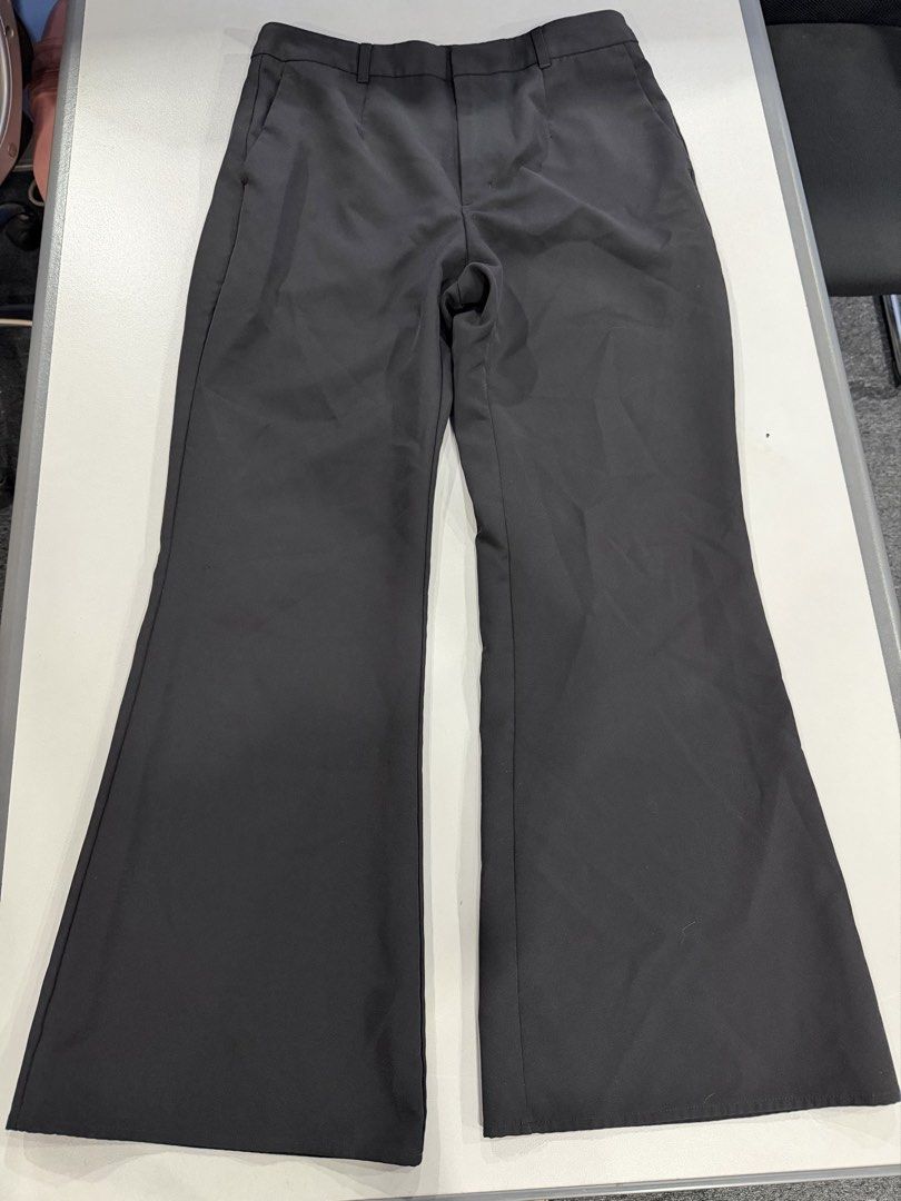GU flare pants (Category: Other Bottoms) located in Quezon City. Submitted by jdmc16 (Listing ID 1466353238, Image 1). Description: .