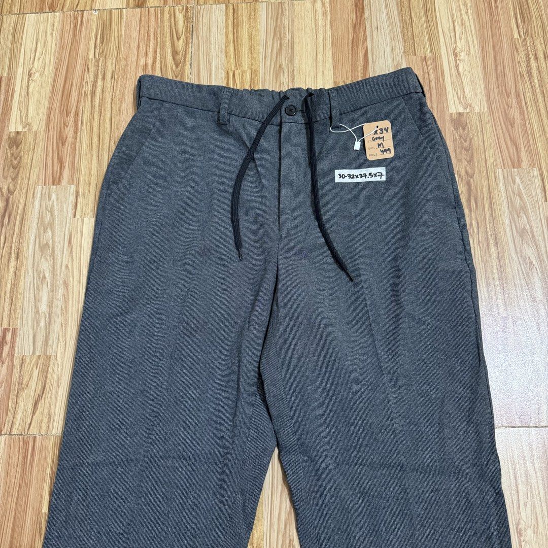 GU MEN’S EASY ANKLE TROUSER (Category: Trousers) located in Manila. Submitted by thrifthing_121102 (Listing ID 1466500166, Image 2). Description: GU MEN’S EASY ANKLE TROUSER •SIZE MEDIUM •WAIST - 30-32” •LENGTH - 37.5” •HEM - 7” •EXCELLENT CONDITION •NO ISSUES ₱499 + SF ✅All items are in excellent to new condition. ✅Color may vary due to lighting. 📦J&T Express or Lalamove Shipping. 💸Gcash Payment. 📍Moonwalk, Paranaque City.