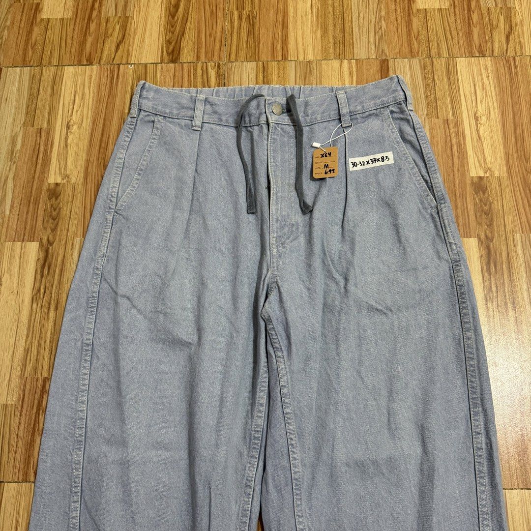 GU MEN’S WIDE CURVED JEANS (Category: Jeans) located in Manila. Submitted by thrifthing_121102 (Listing ID 1466507408, Image 2). Description: GU MEN’S WIDE CURVED JEANS •SIZE MEDIUM •WAIST - 30-32” •LENGTH - 37” •HEM - 8.5” •EXCELLENT CONDITION •NO ISSUES ₱699 + SF ✅All items are in excellent to new condition. ✅Color may vary due to lighting. 📦J&T Express or Lalamove Shipping. 💸Gcash Payment. 📍Moonwalk, Paranaque City.