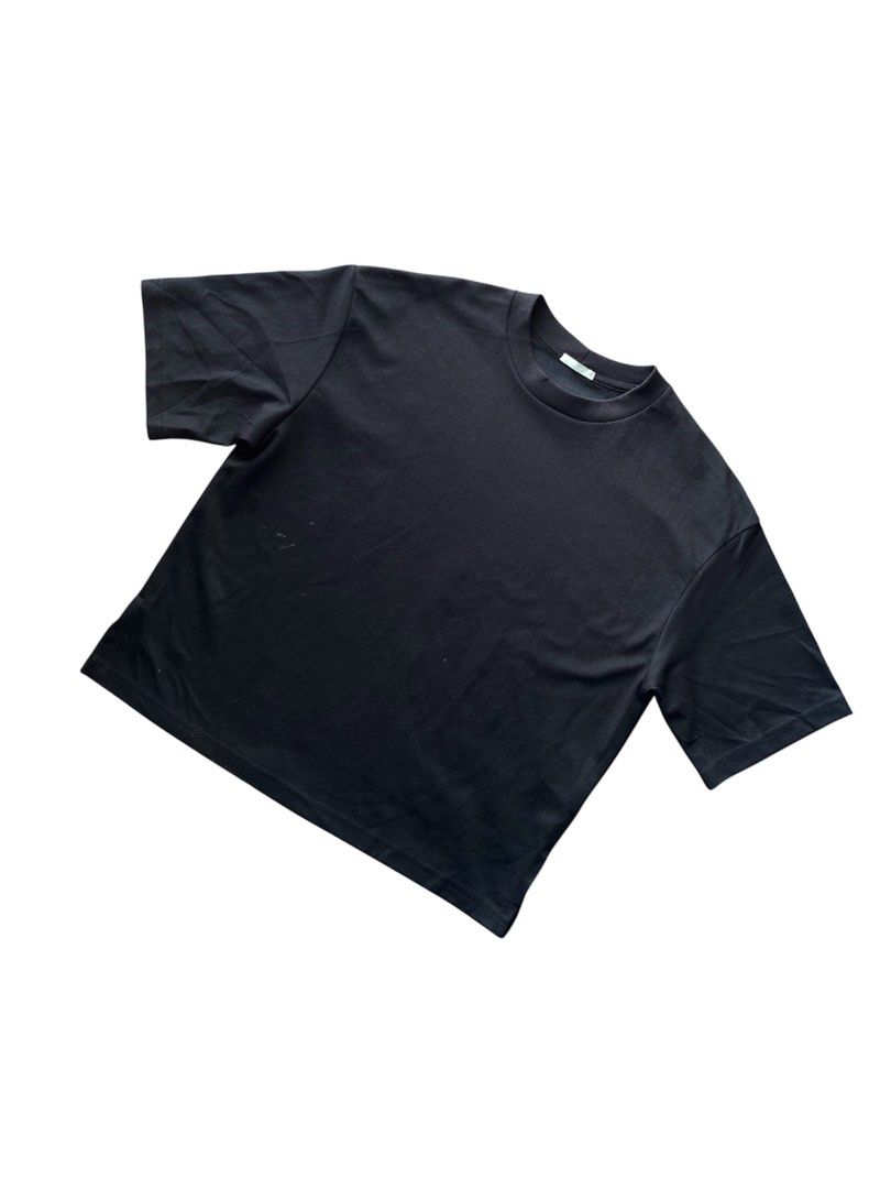 GU Tshirt (Category: Tshirts & Polo Shirts ) located in Puerto Princesa. Submitted by 18arc (Listing ID 1466439102, Image 2). Description: GU Tshirt Size: Medium Price: 350 only.