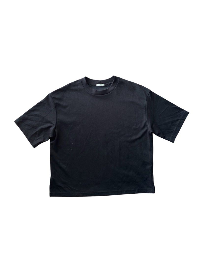 GU Tshirt (Category: Tshirts & Polo Shirts ) located in Puerto Princesa. Submitted by 18arc (Listing ID 1466439102, Image 1). Description: GU Tshirt Size: Medium Price: 350 only.