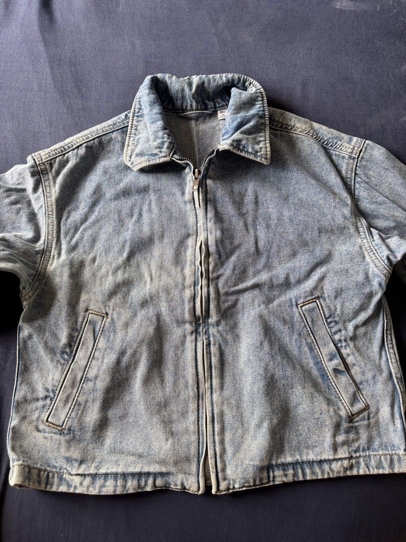 GU Uniqlo Blue Washed Denim Jacket (Category: Coats, Jackets and Outerwear) located in Pasay City. Submitted by lovedby.mmm (Listing ID 1466393815, Image 2). Description: ۶ৎ GU is a sister brand of uniqlo so it has similar fabric to uniqlo's jackets ۶ৎ not my style anymore ۶ৎ high qual thick fabric ۶ৎ L= 20 inches from collar to the hem, W = 18 inches side to side ۶ৎ selling a gray ver in a smaller size as well (check profile) · · ─ ·ʚɞ· ─ · · ۶ৎ