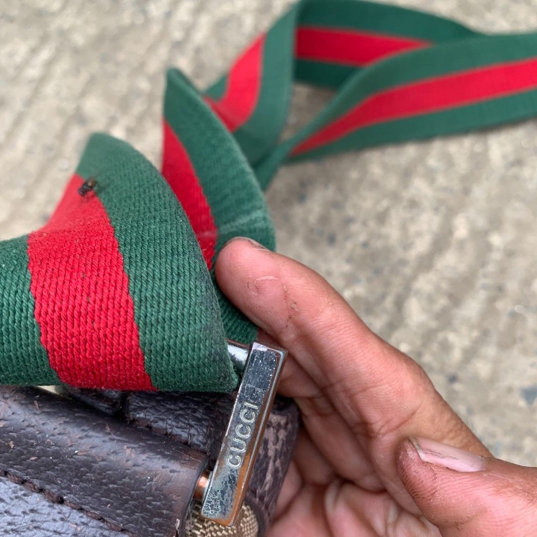 GUCCI (Category: Luxury Bags & Wallets) located in Cagayan de Oro. Submitted by primo_102098 (Listing ID 1466435949, Image 3). Description: GUCCI SLING BAG AUTHENTIC ISSUE SCRATCHES ONLY.